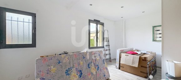 6 bedrooms House in Senan, France No. 41289 14