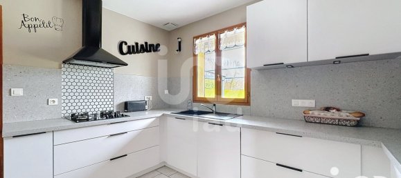 6 bedrooms House in Senan, France No. 41289 4