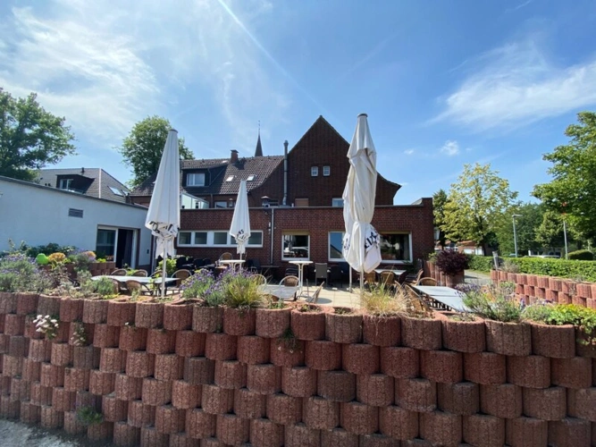 728m² Hotel in Warendorf, Germany No. 350773