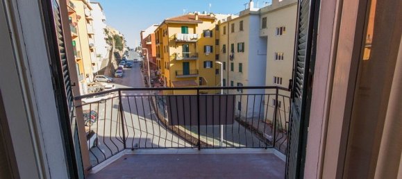 5 rooms Apartment in Monte Argentario, Italy No. 12698 3