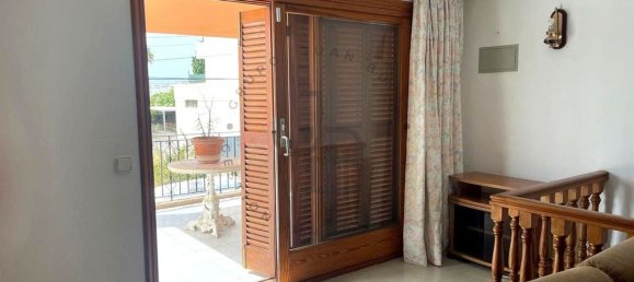 Villa T4 em Ibiza, Spain N.º 207258 3