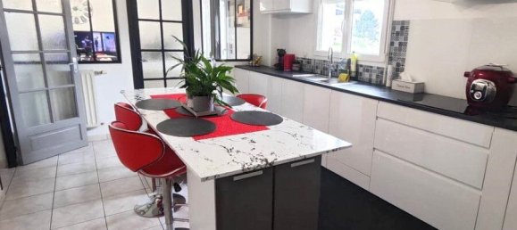 Casa de 5 dormitorios en Corbie, France No. 62699 3