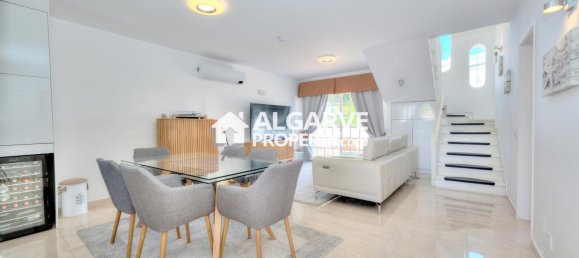 3 bedrooms Townhouse in Quarteira, Portugal No. 233609 2