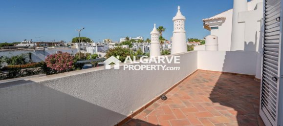 3 bedrooms Townhouse in Quarteira, Portugal No. 233609 29