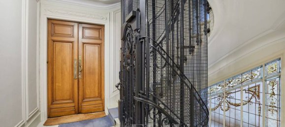 3 bedrooms Apartment in Paris, France No. 162000 22