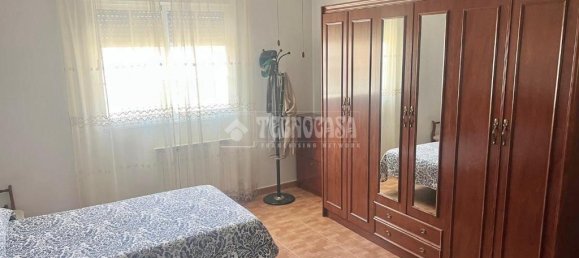 Таунхаус с 4 комнатами в Валенсия, Испания № 144289 24