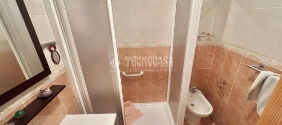 Таунхаус с 4 комнатами в Валенсия, Испания № 144289 3