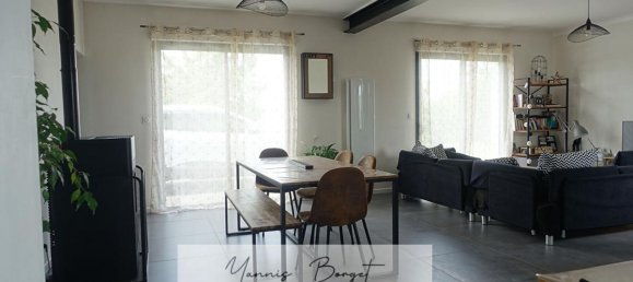 3 bedrooms House in Montaigu-Vendee, France No. 342984 5