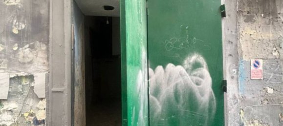 1 room Commercial property in Naples, Italy No. 374862 6