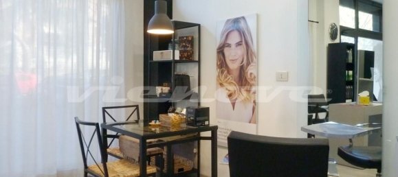 Imóvel comercial de 2 divisões em Rome, Italy N.º 215279 7