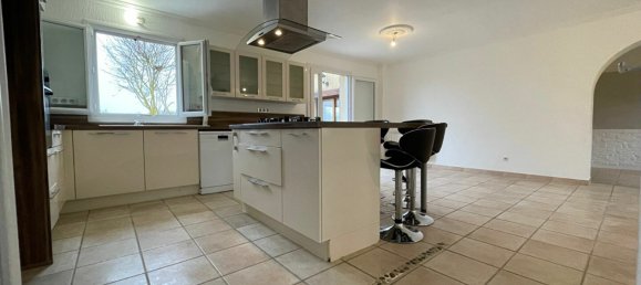 5 bedrooms House in Gallardon, France No. 226080 6