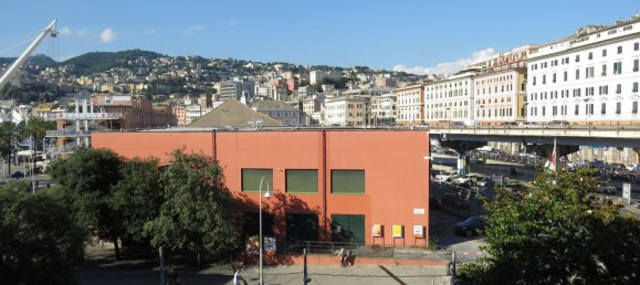 3 rooms Apartment in Genoa, Italy No. 9305 2