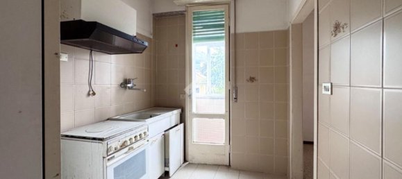 Квартира с 3 комнатами в Брони, Италия № 263463 9