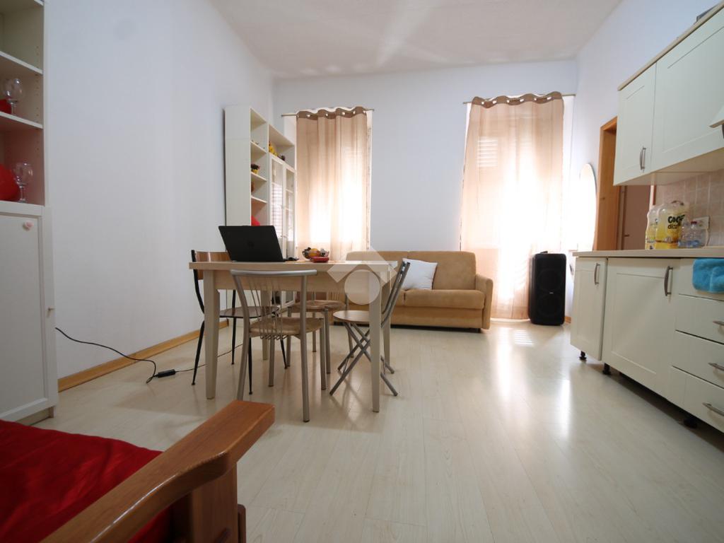 1 غرف نوم شقة في Trieste, Italy رقم 52350