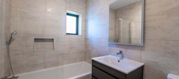 5 bedrooms Villa in Budens, Portugal No. 131849 20