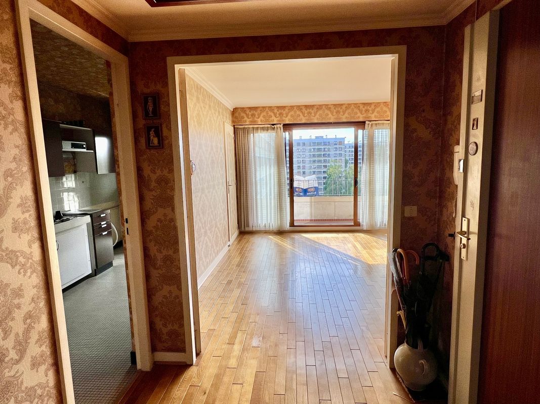 3 chambres Appartement à Montgeron, France No. 179727