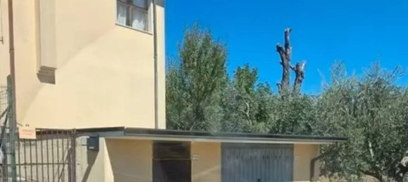 3 rooms Villa in Vallesaccarda, Italy No. 165609 6