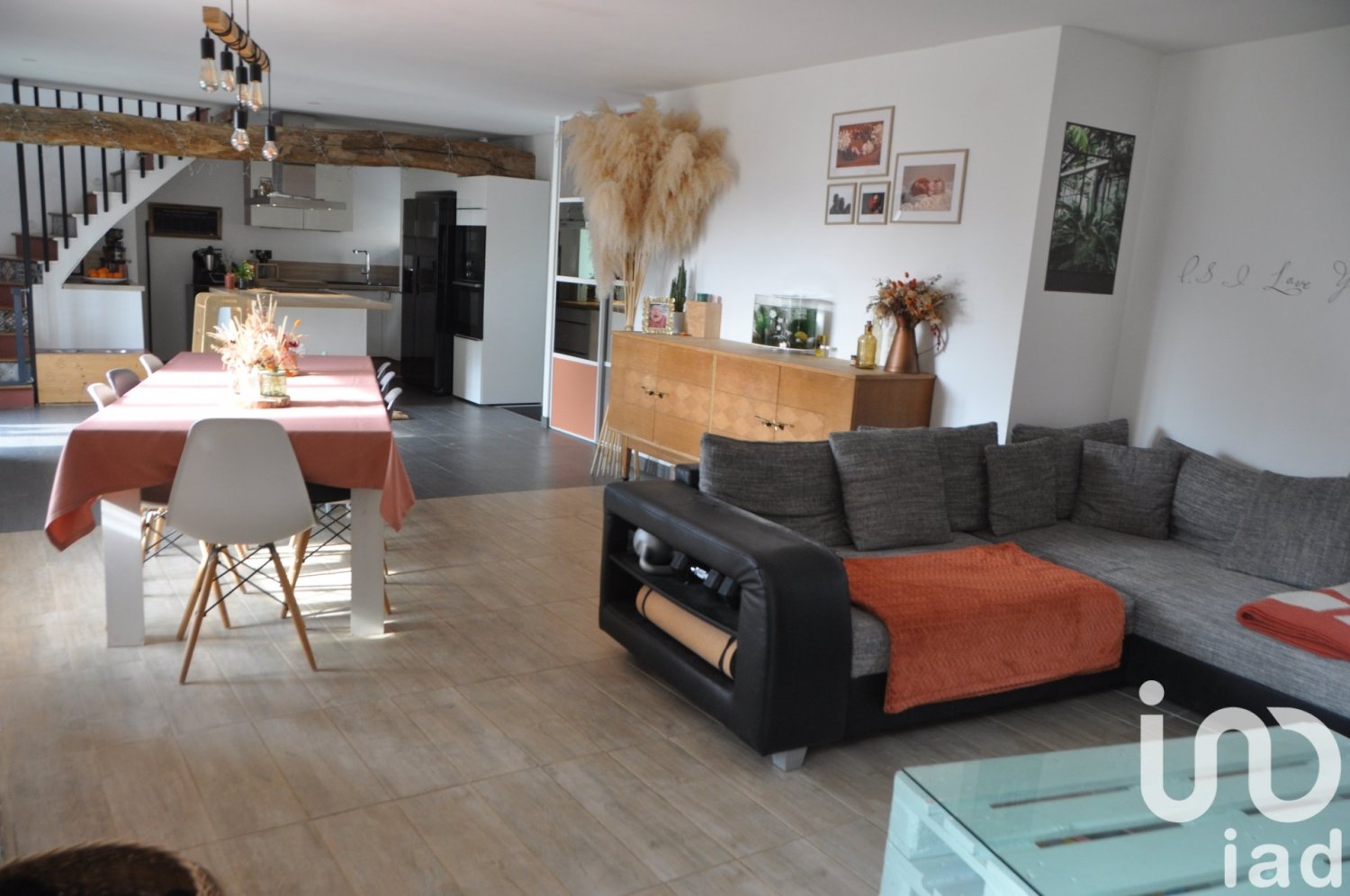 Adosado de 4 dormitorios en Venteuil, France No. 157407