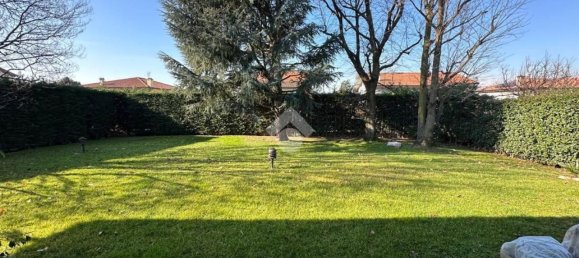 8غرفة فيلا في Pozzo d'Adda, Italy رقم 142878 43