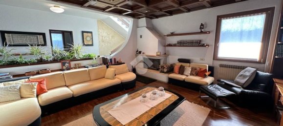 8غرفة فيلا في Pozzo d'Adda, Italy رقم 142878 6