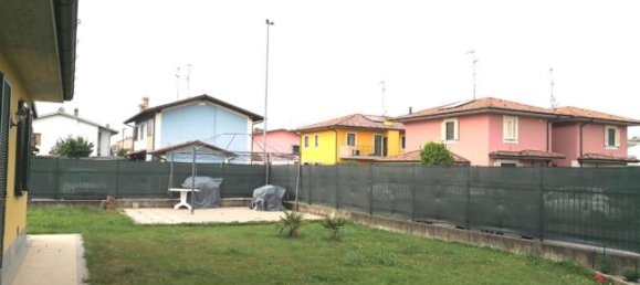 Apartamento de 3 habitaciónes en Calvenzano, Italy No. 253010 6