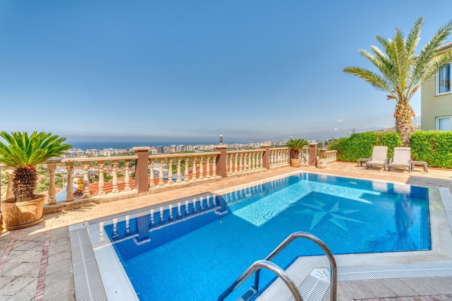 Villa 3+1 in Alanya, Turkey No. 15093