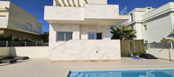 5 غرف نوم فيلا في La Zenia, Spain رقم 189240 2