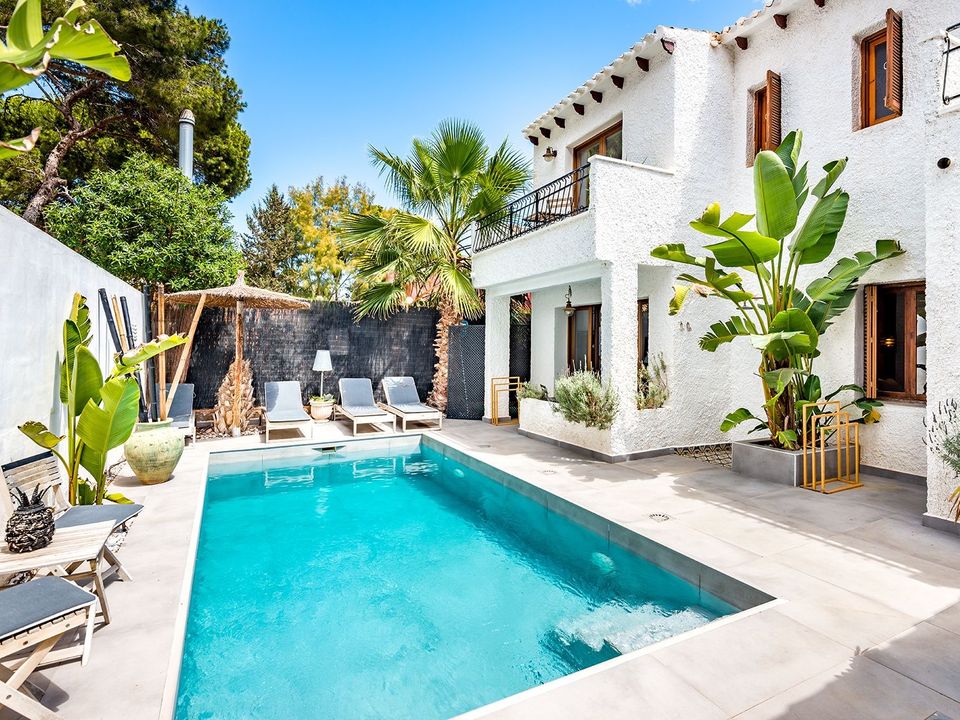 5 bedrooms Townhouse in Alicante, Spain No. 185147