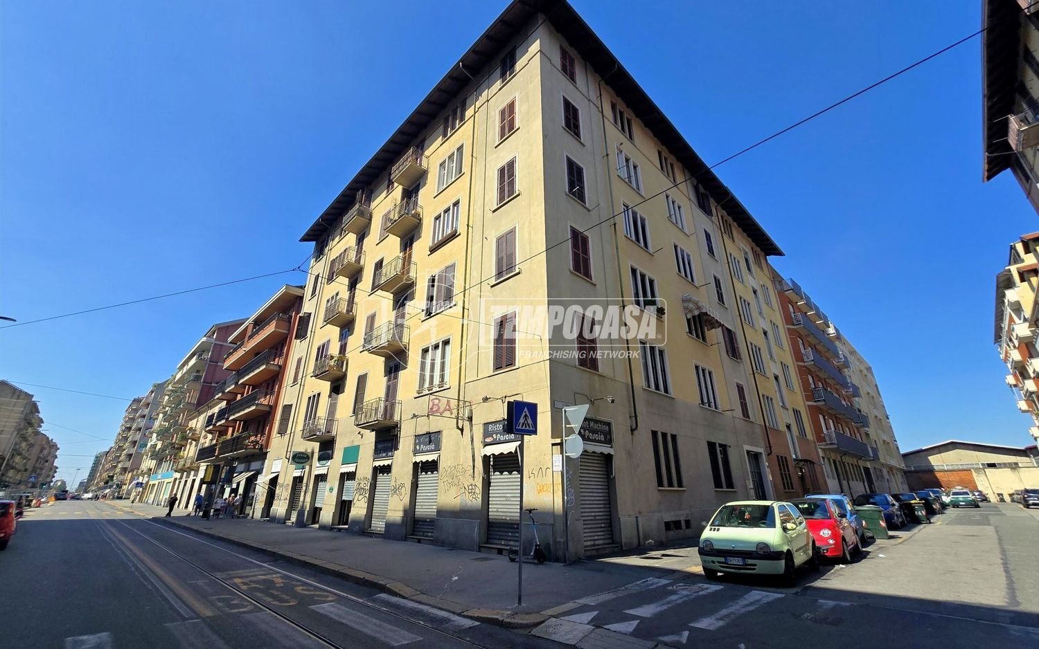Apartamento de 3 habitaciónes en Turin, Italy No. 265982