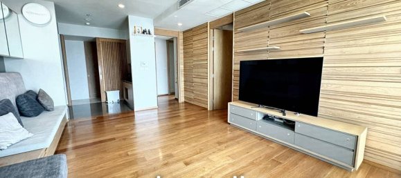 2 bedrooms Condo in Bangkok, Thailand No. 24175 2