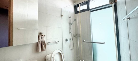 2 bedrooms Condo in Bangkok, Thailand No. 24175 9