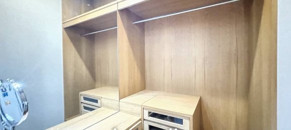 2 bedrooms Condo in Bangkok, Thailand No. 24175 8