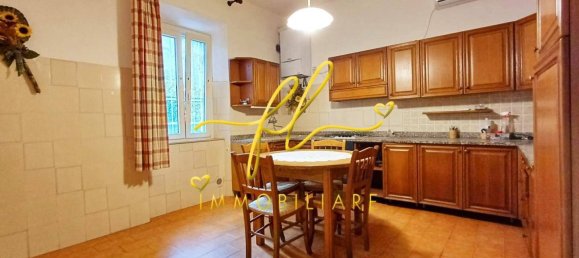 2 bedrooms House in Castagneto Carducci, Italy No. 11908 7