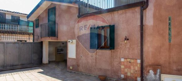 4 bedrooms House in Acireale, Italy No. 279761 2