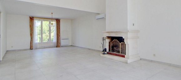 5 bedrooms House in Verneuil-sur-Seine, France No. 181020 3