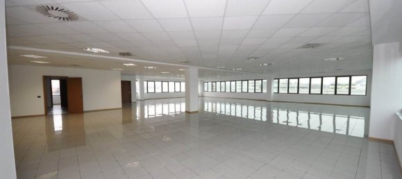 Lagerhaus in Bovisio Masciago, Italy 1900m², Nr. 215664 6