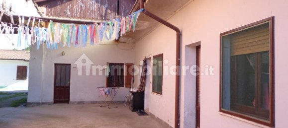 3 bedrooms House in Genivolta, Italy No. 158344 5