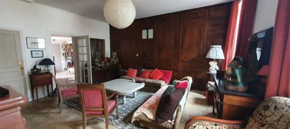 Casa de 9 dormitorios en Chateau-Renault, France No. 225840 12