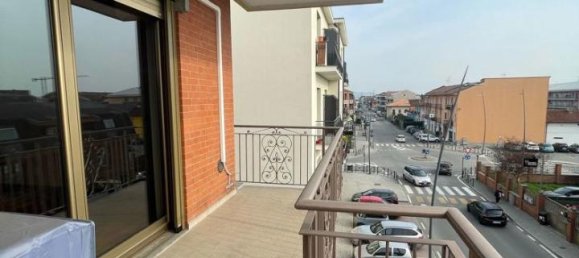 4 rooms Apartment in Druento, Italy No. 14816 3