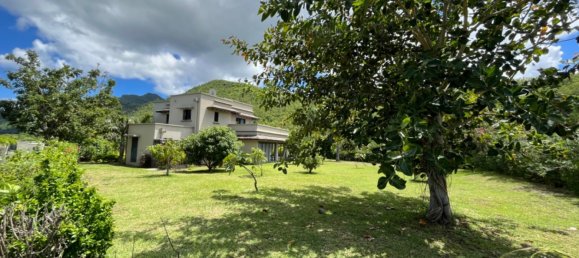 3 bedrooms Villa in Riviere Noire, Mauritius No. 164 4
