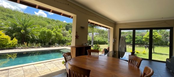 3 bedrooms Villa in Riviere Noire, Mauritius No. 164 2