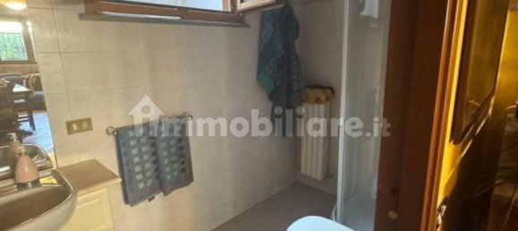 Дом с 4 спальнями в Гаджано, Италия № 264592 24