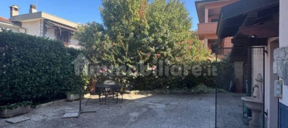 Дом с 4 спальнями в Гаджано, Италия № 264592 35