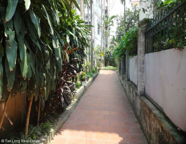 5 bedrooms Villa in Tay Ho, Vietnam No. 3860