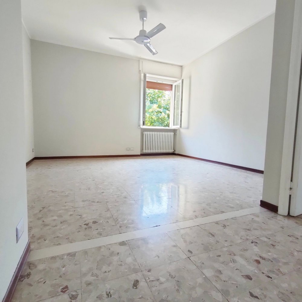 Квартира с 3 спальнями в Пигаццано, Италия № 325548