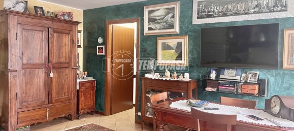 Apartamento de 2 habitaciónes en Calco, Italy No. 227656 4