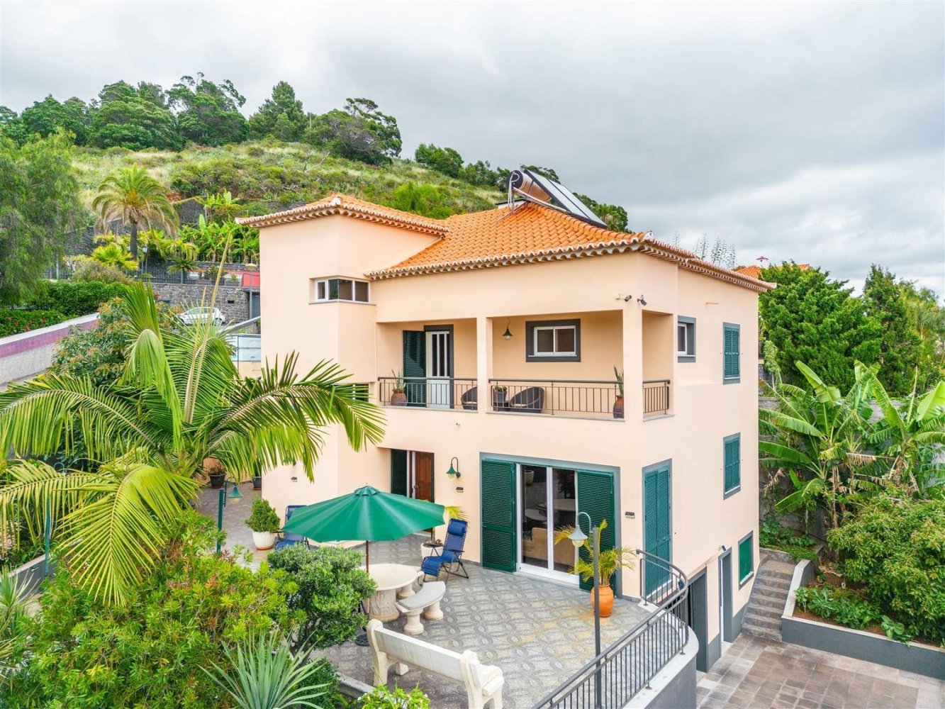 Casa de 3 dormitorios en Funchal, Portugal No. 133952