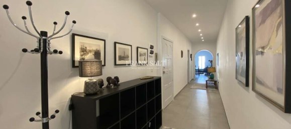 4 غرف نوم شقة في Sliema, Malta رقم 10460 22