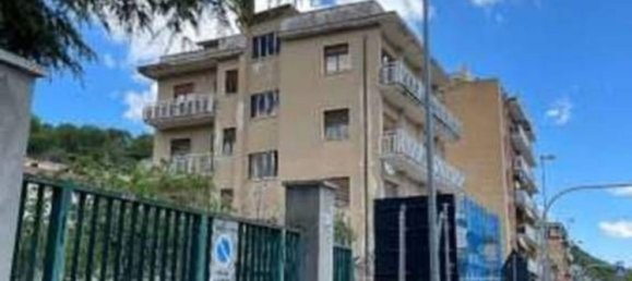 5 chambres Appartement à Montorio al Vomano, Italy No. 342695 7