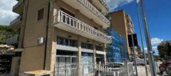 5 chambres Appartement à Montorio al Vomano, Italy No. 342695 3